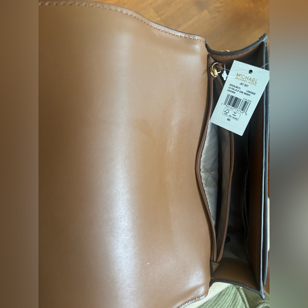 Michael Kors Tan Crossbody Bag with Structured Design - Picture 4 of 5